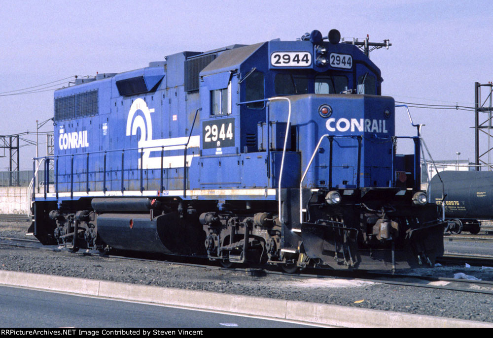 NS ex Conrail GP38 #2944